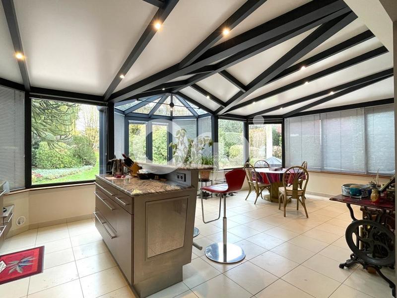 Maison - 178 m² - 6 pièces