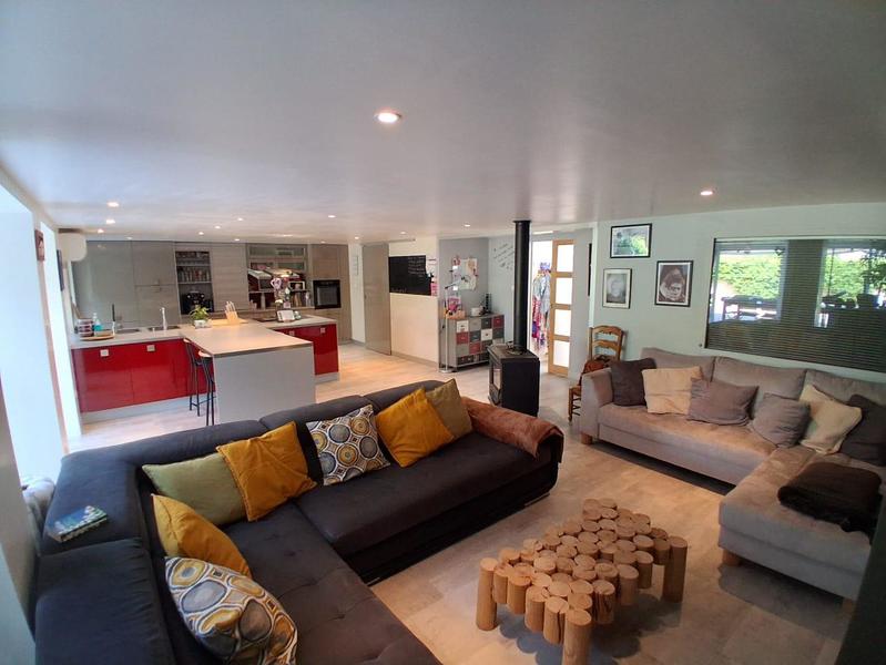 Maison - 195 m² - 8 pièces