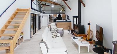 Maison - 350 m² - 10 pièces