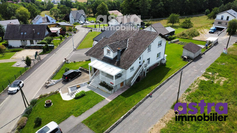 Appartement - 189 m² - 8 pièces