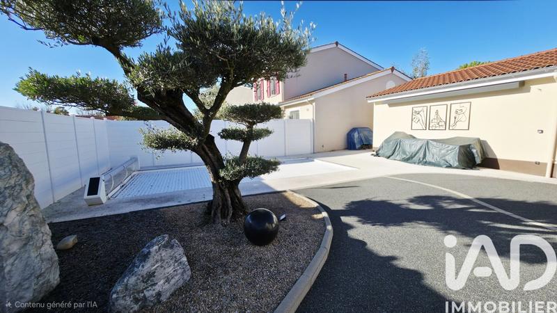 Maison - 92 m² - 4 pièces