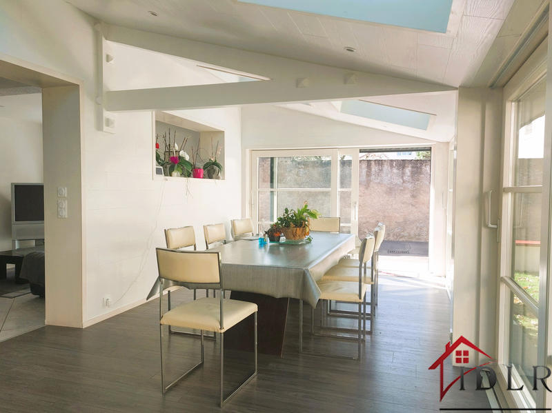 Maison - 190 m² - 6 pièces