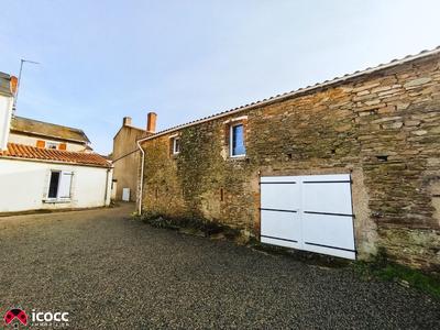 Maison - 94 m² - 4 pièces