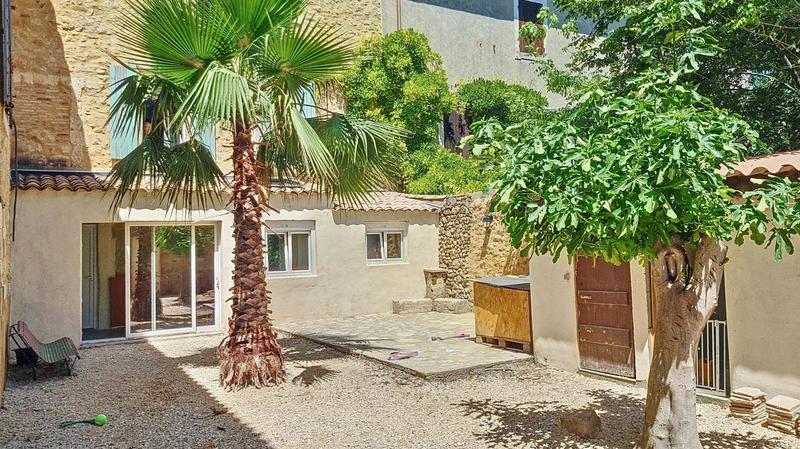 Mas - 340 m² - 7 pièces