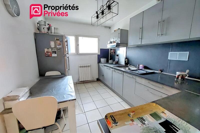 Maison - 97 m² - 6 pièces