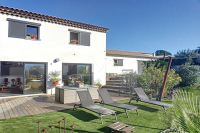 Villa - 154 m² - 4 pièces