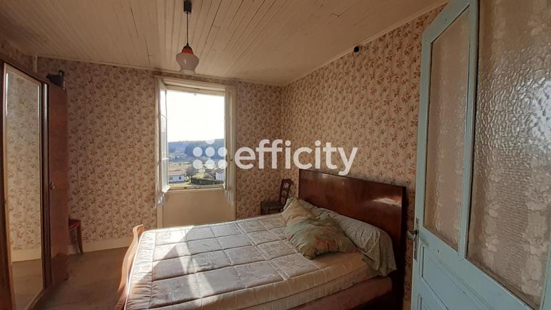 Maison - 240 m² - 10 pièces