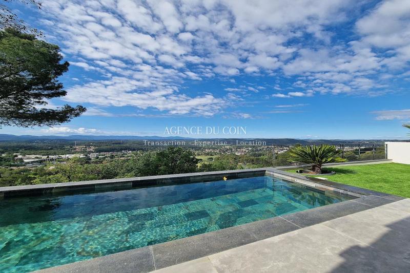 Villa - 180 m² - 7 pièces