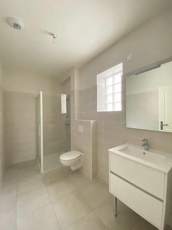 Appartement - 121 m² - 5 pièces