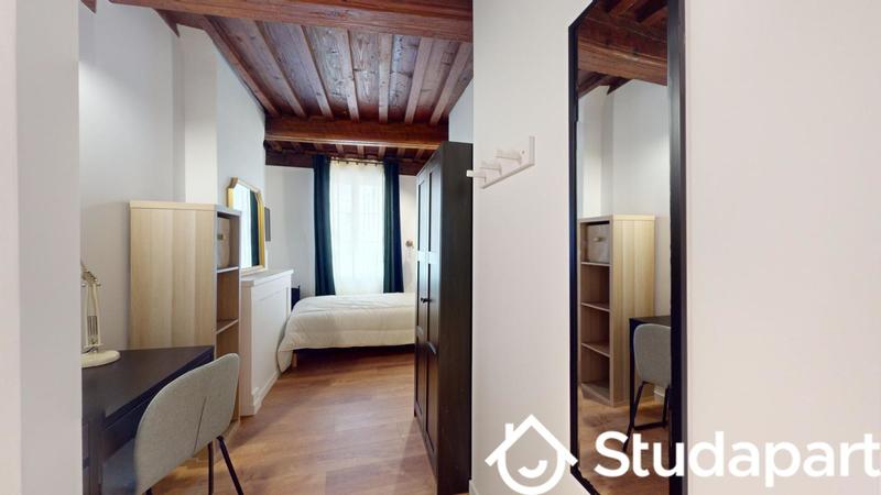 Chambre - 11 m² - 1 pièce