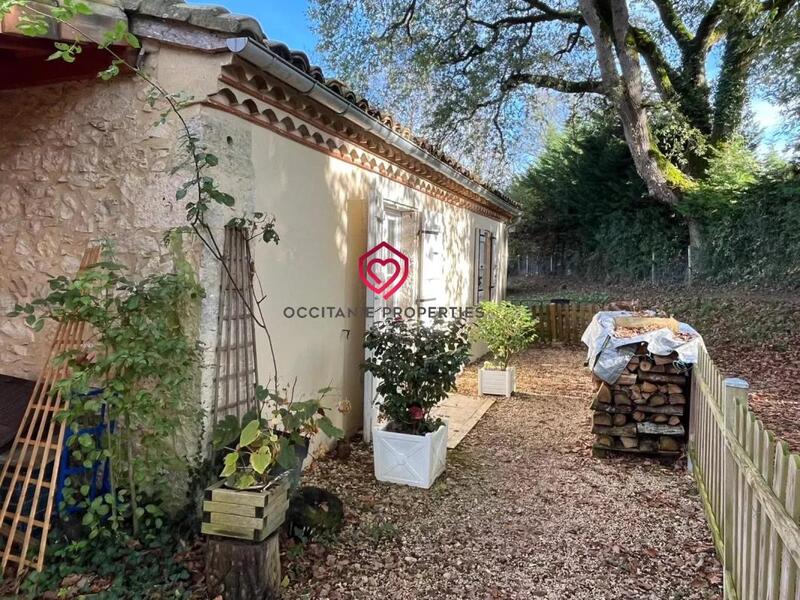 Propriété - 356 m² - 15 pièces