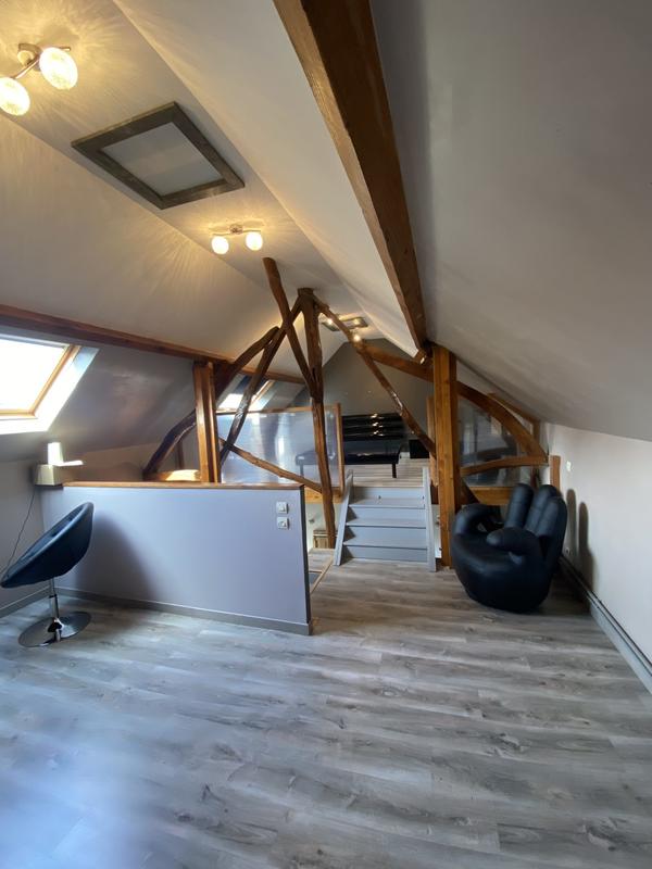 Maison - 225 m² - 7 pièces