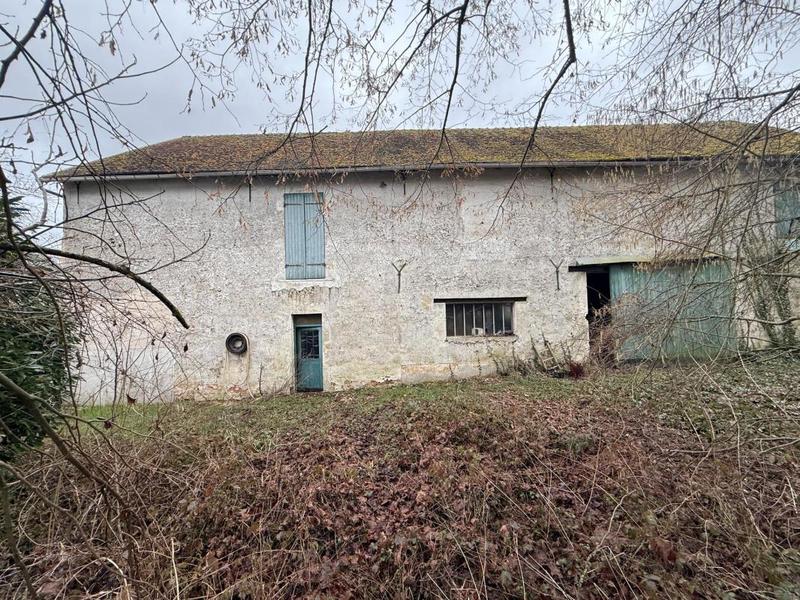 Grange - 200 m² - 1 pièce