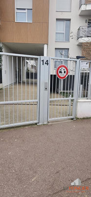 Parking / Garage - 13 m²