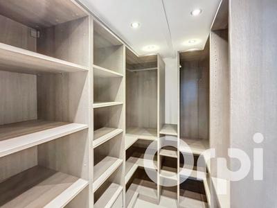 Loft - 110 m² - 3 pièces