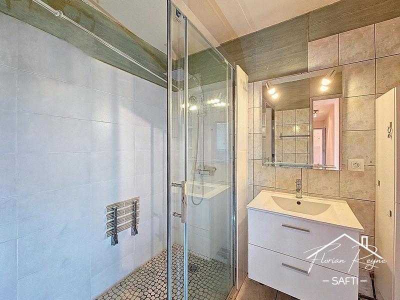 Maison - 91 m² - 6 pièces