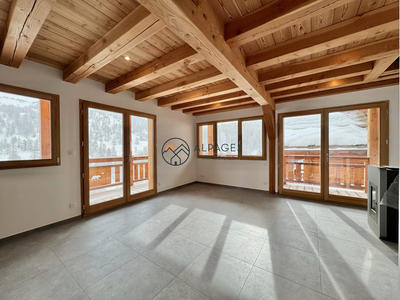 Appartement - 86 m² - 4 pièces