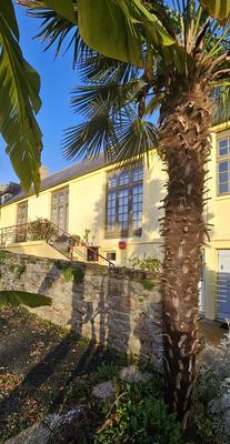 Maison - 676 m² - 22 pièces