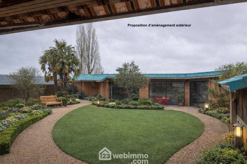 Maison de village - 377 m² - 7 pièces