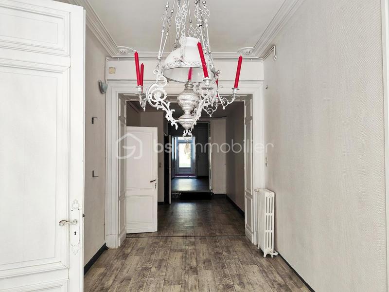 Demeure - 470 m² - 18 pièces