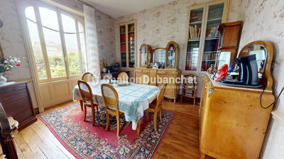 Maison - 167 m² - 7 pièces
