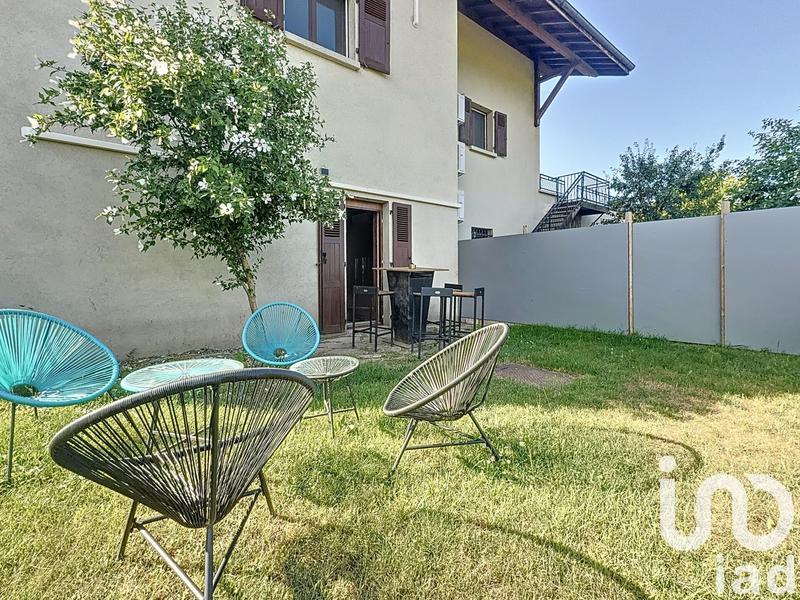 Maison - 277 m² - 8 pièces