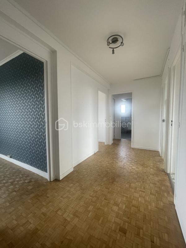 Appartement - 85 m² - 5 pièces