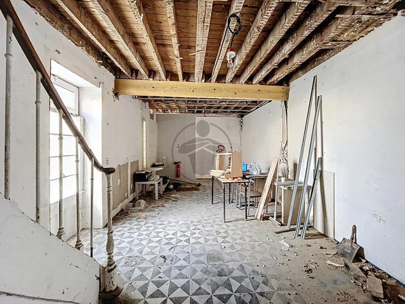 Bureau - 127 m² - 4 pièces