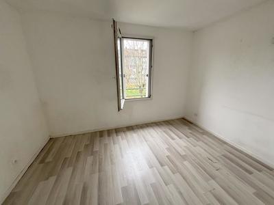 Maison - 85 m² - 5 pièces