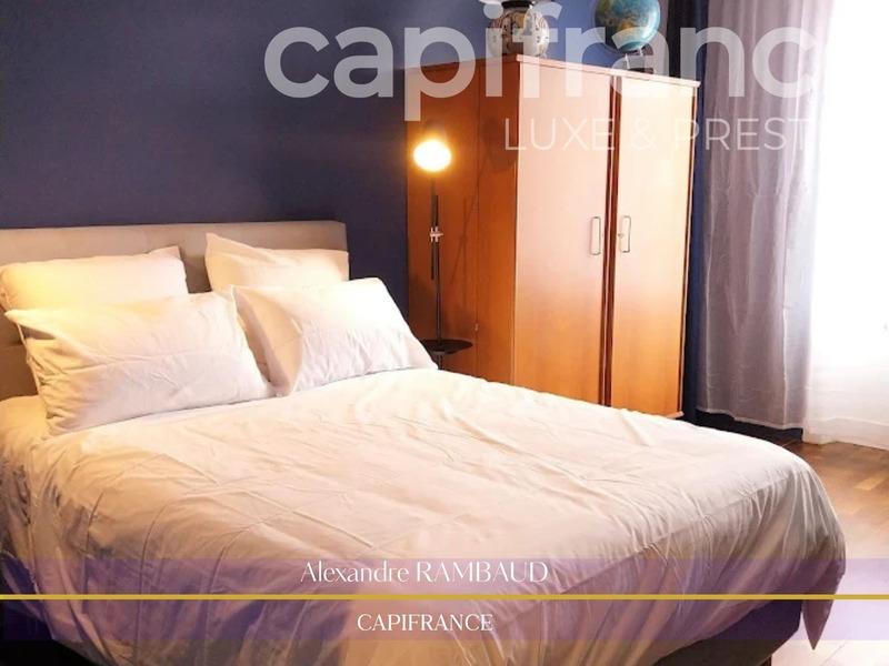 Demeure - 435 m² - 17 pièces