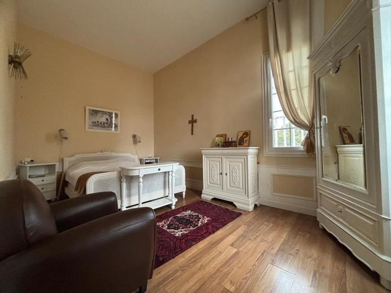 Demeure - 500 m² - 20 pièces