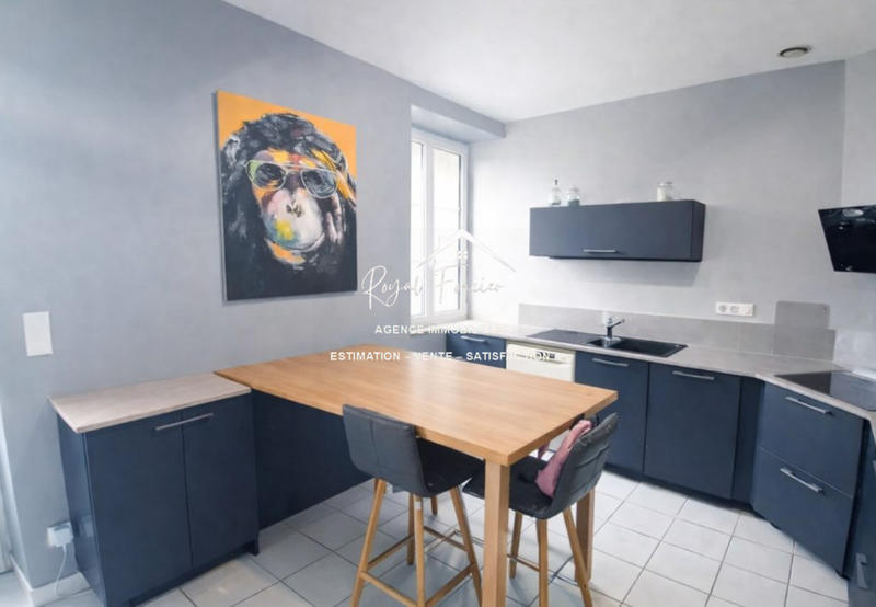 Maison - 90 m² - 5 pièces
