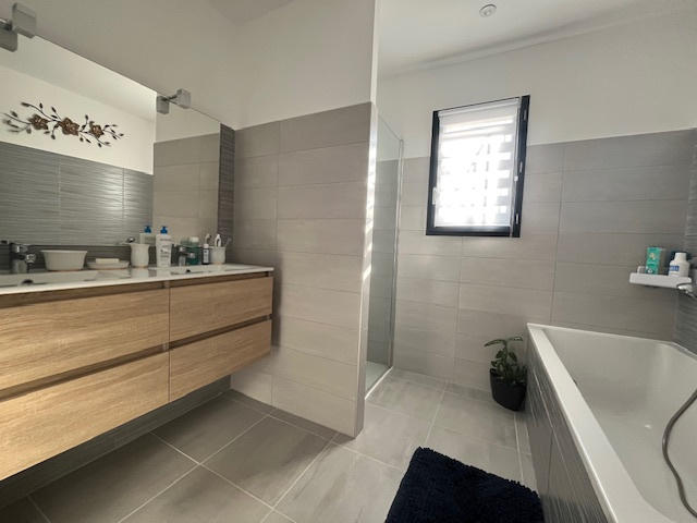 Villa - 141 m² - 7 pièces