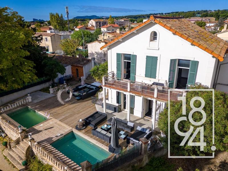 Propriété - 160 m² - 6 pièces