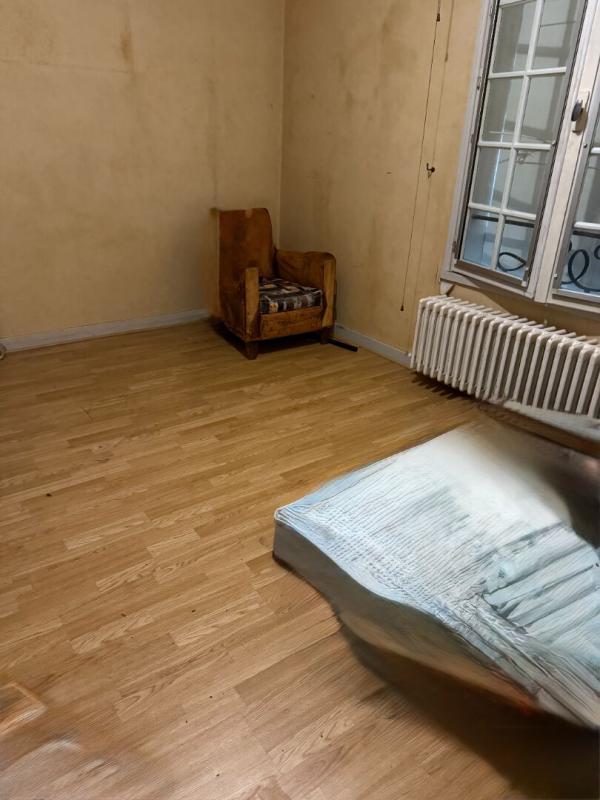 Maison - 202 m² - 7 pièces