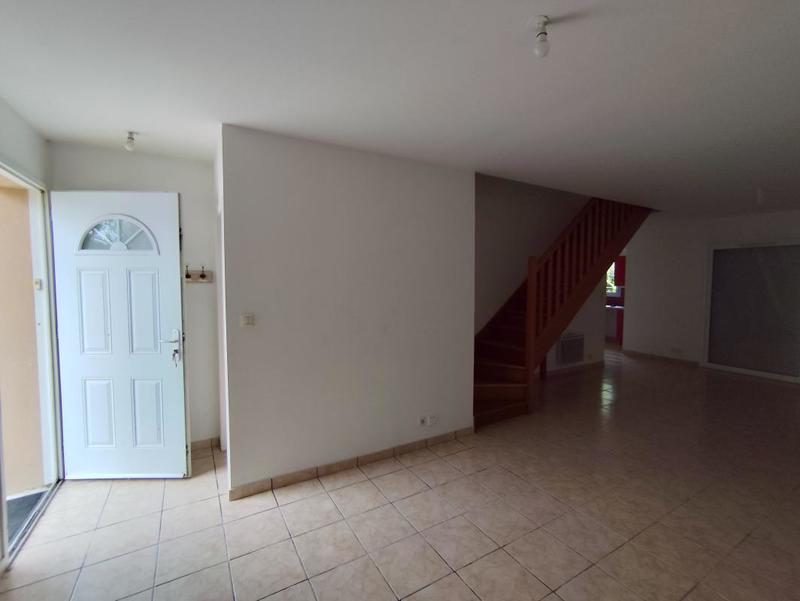 Maison - 200 m² - 12 pièces