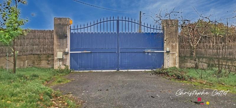 Terrain constructible - 850 m²