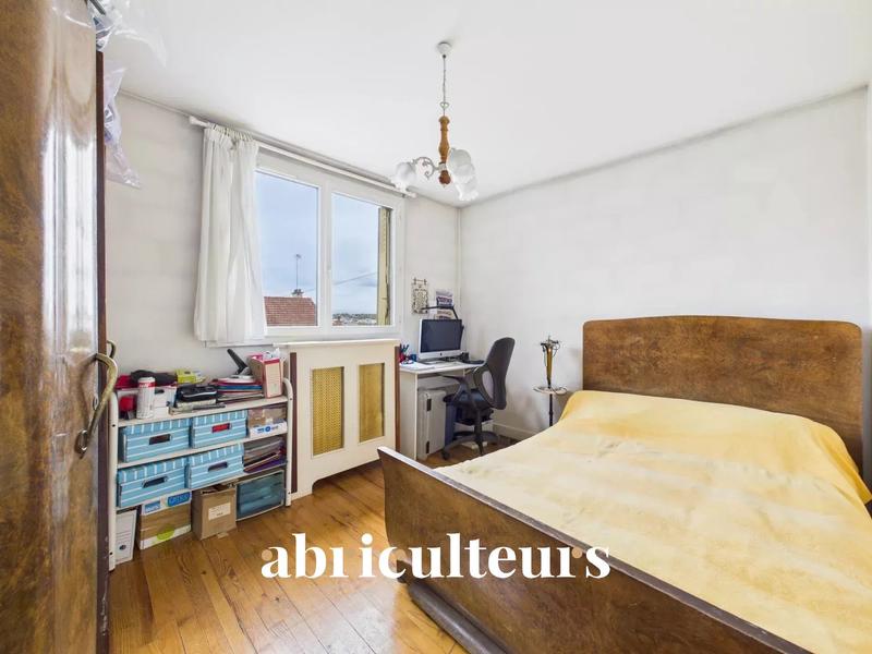 Appartement - 76 m² - 5 pièces