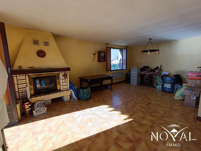 Maison - 93 m² - 4 pièces