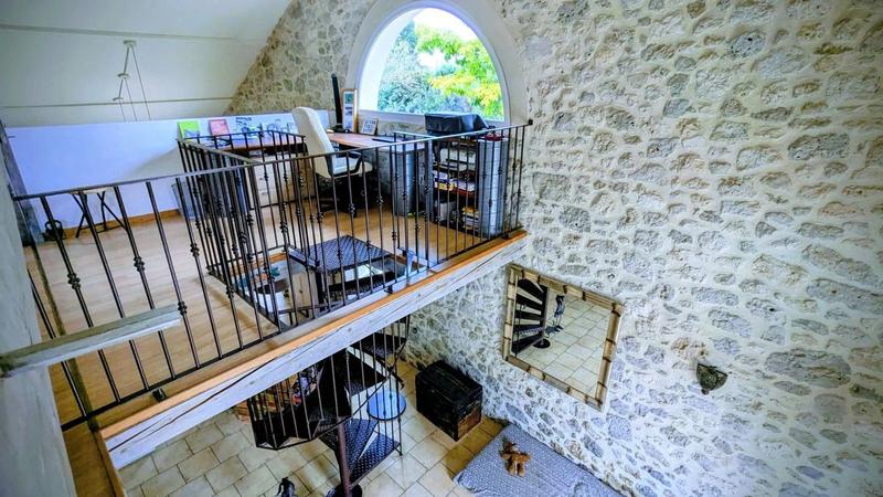 Maison - 237 m² - 6 pièces