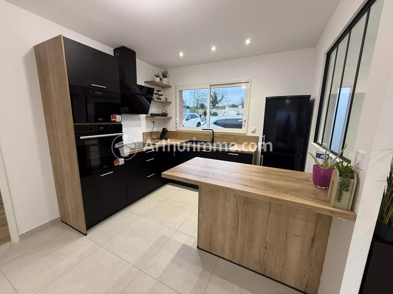 Maison - 92 m² - 5 pièces