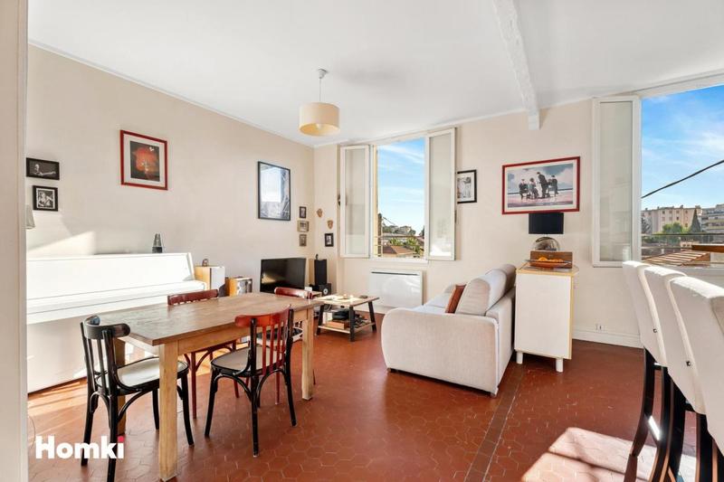 Appartement - 86 m² - 4 pièces