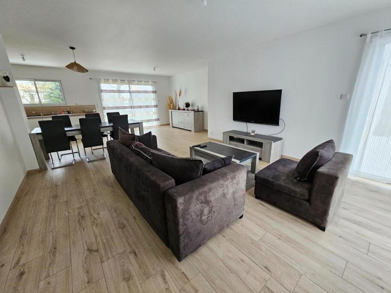 Maison - 95 m² - 4 pièces