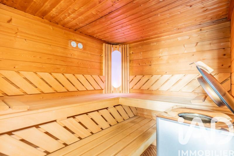 Maison de maîtres - 482 m² - 10 pièces