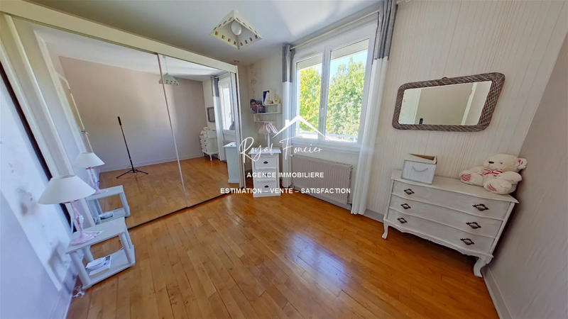 Maison - 89 m² - 5 pièces