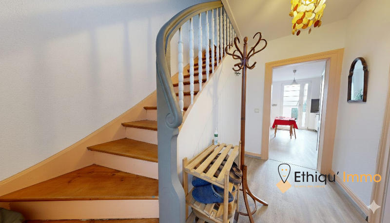 Maison - 89 m² - 5 pièces