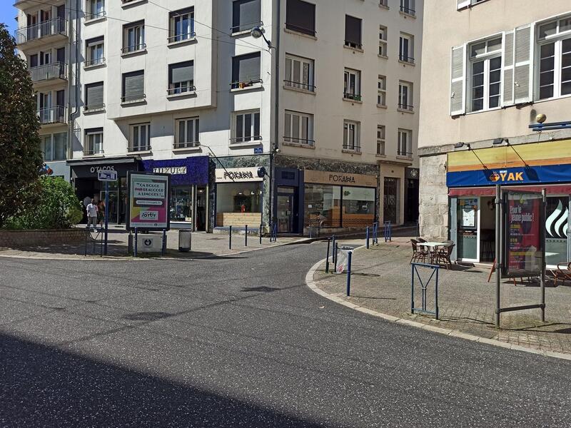 Local commercial - 76 m²