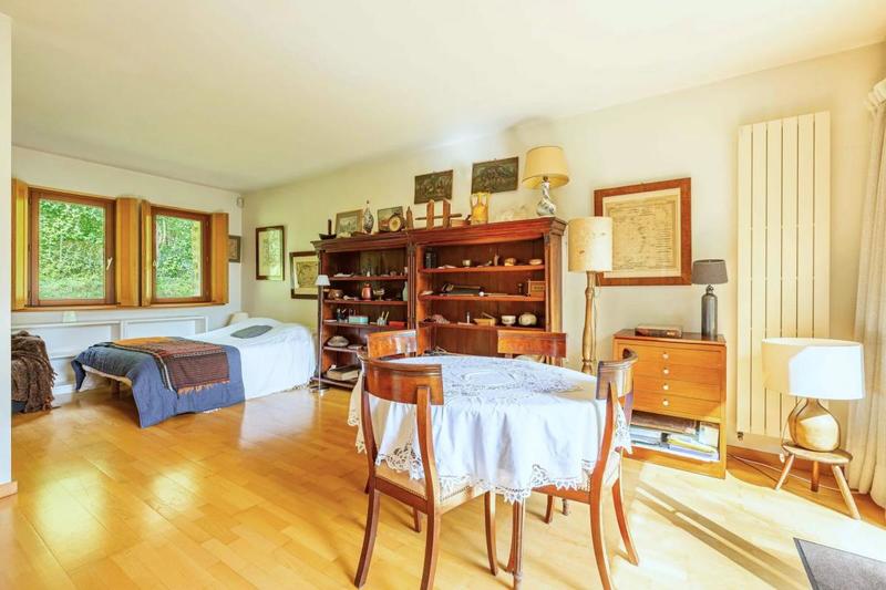 Maison - 229 m² - 6 pièces