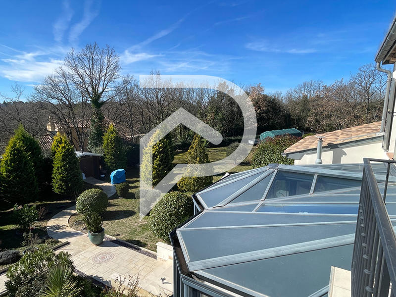 Villa - 200 m² - 5 pièces