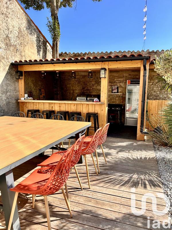 Maison - 622 m² - 14 pièces